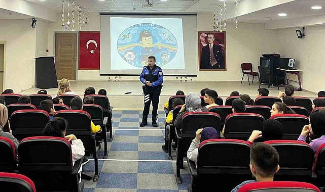 735 öğrenci güvenlik konularında bilgilendirildi