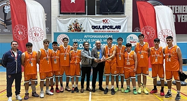 Afyonkarahisar’da genç erkekler basketbol müsabakaları sona erdi