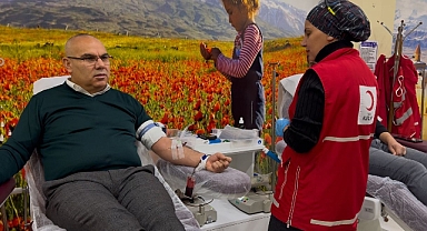 Ağrı'da kan bağışı kampanyası düzenlendi (Videolu Haber)