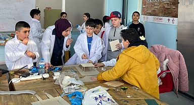 Ağrı’da, Deneyap Atölyelerinde Tasarım ve Üretim dersi heyecanı