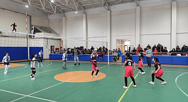 Ağrı’da okul sporları heyecanı başladı
