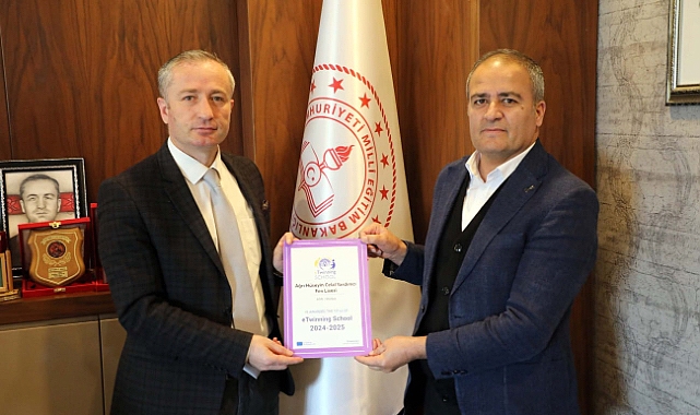 Ağrı Hüseyin Celal Yardımcı Fen Lisesine eTwinning okul etiketi verildi