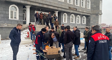 Ağrı İtfaiye ekiplerinden yangın tatbikatı eğitimi