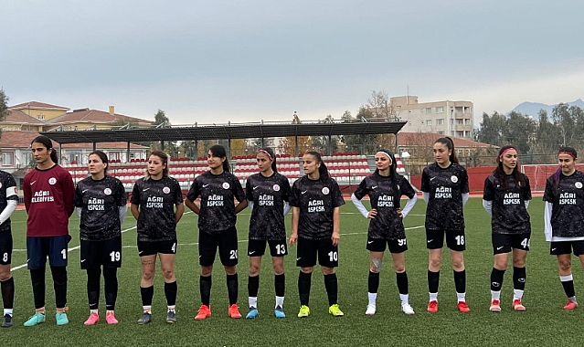 Ağrı Kadın Futbol Takımı, Silopi deplasmanından 2-2'lik beraberlikle döndü