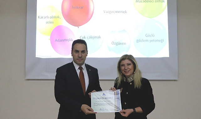 AİÇÜ’de Bilim Dünyasının Saklı Kadın Kahramanları konferansı