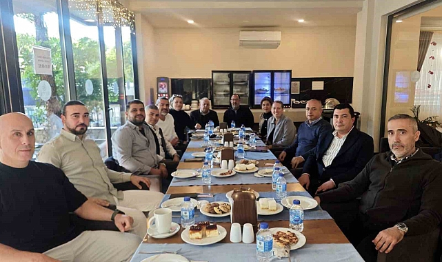 Alanyalı turizmcilerden petrol dolum tesisinin büyütülmesine tepki