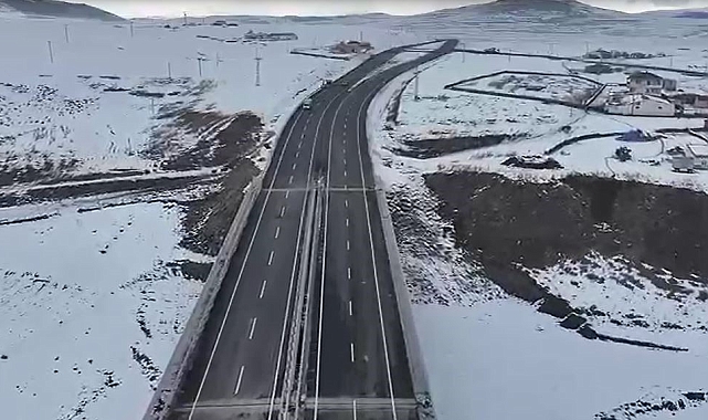 Ardahan'da 276 metre uzunluğundaki Kura Viyadüğü trafiğe açıldı