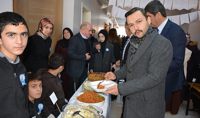 Aşkale'de özel eğitim sınıfı için destek çarşısı