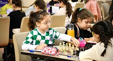 Balıkesir’de satranç turnuvasına büyük ilgi