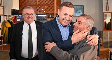 Başkan Ahmet Akın’dan Edremit’e çıkarma