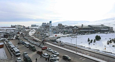 Başkan Büyükkılıç’tan Erciyes’e davet