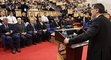 Başkan Kahveci gençlere bir araya geldi