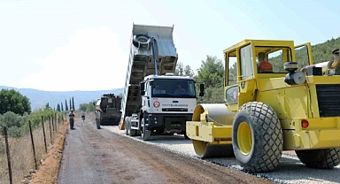 Başkan Köksal: “Güvenli ve modern yollar için çalışıyoruz”