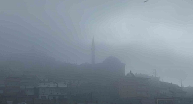 Bayburt güne sisle uyandı