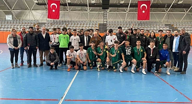 Bayburt’ta gençler futsal müsabakaları sona erdi