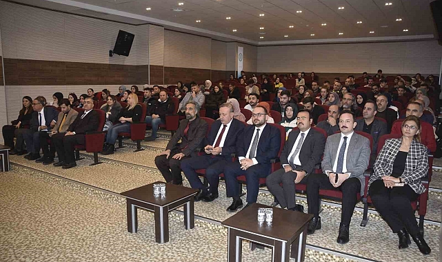 BEÜ'de Malazgirt konulu konferans düzenlendi