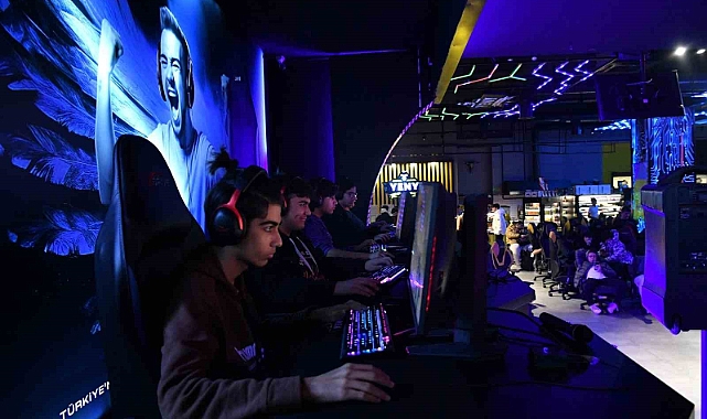 Beylikdüzü’nde E-Spor heyecanı yaşandı