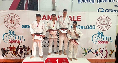 Bilecikli genç sporcular Çanakkale’de büyük başarı elde etti