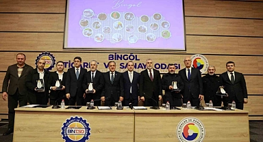 Bingöl’de “Türkiye Yüzyılı’nda Çalışma Hayatı Buluşmaları” toplantısı gerçekleştirildi