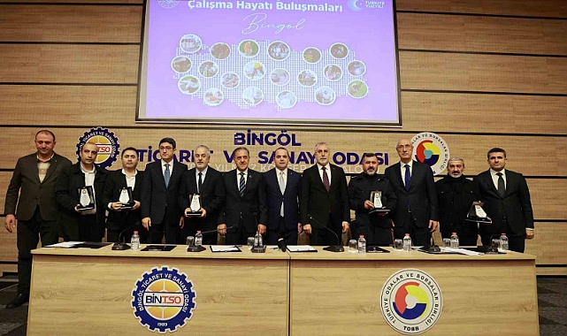 Bingöl’de “Türkiye Yüzyılı’nda Çalışma Hayatı Buluşmaları” toplantısı gerçekleştirildi