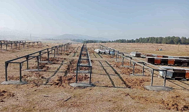 Bingöl’deki Bal Ormanları’na kovan sehpası kuruldu