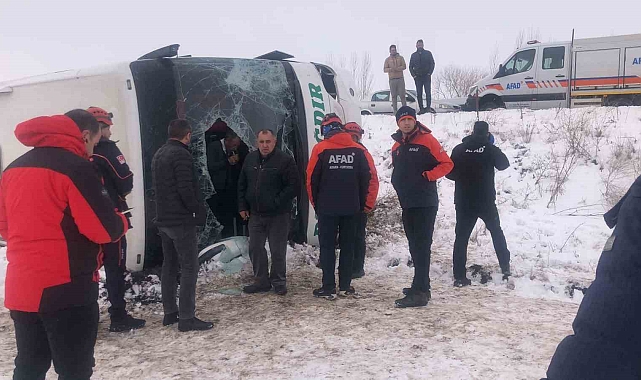 Bir otobüs kazasıda Kars'tan: 23 yaralı