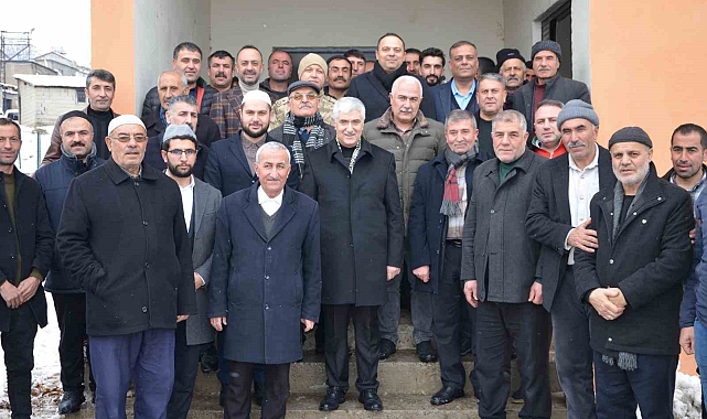 Bitlis'in Tatvan Kaymakamı Remzi Demir'den gazi güvenlik korucusuna ziyaret