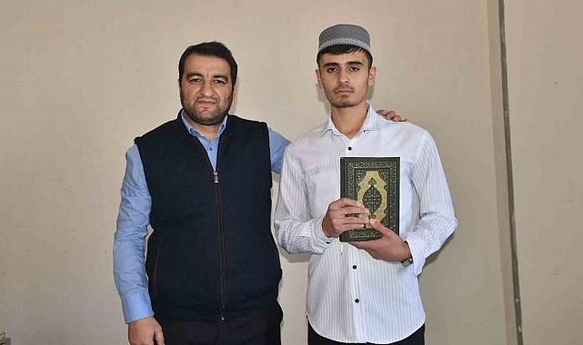 Bitlisli Abdurrahman(17) 4 ayda hafız oldu