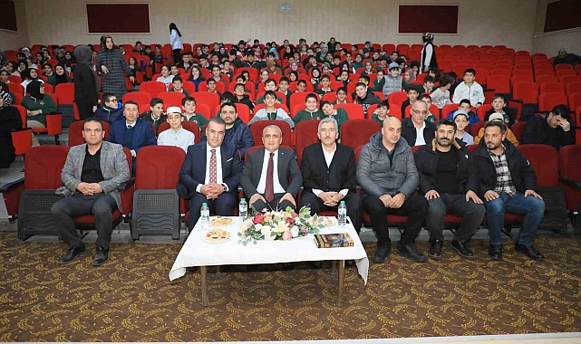Bitlis'te "Genç Bilaller Ezan Okuma Yarışması"