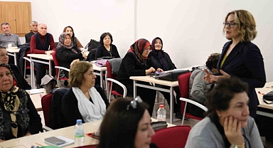 Bu kez öğrenciler, öğretmenlerine ders verdi