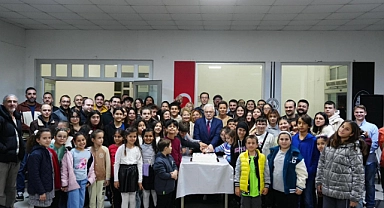 Burhaniye Belediyesi Kent Tiyatrosu 25 yaşına girdi