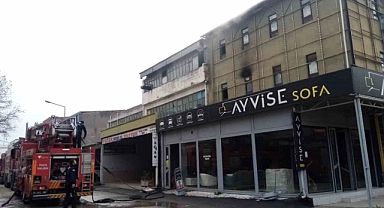 Bursa’da mobilya imalathanesinde yangın