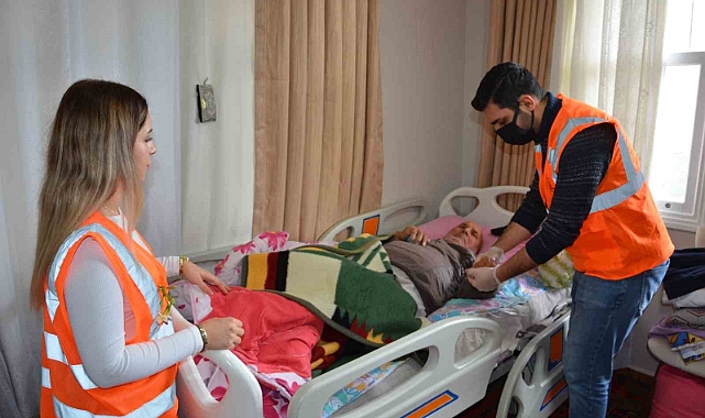 Büyükşehir Belediyesi Alanya’da hastalara fizyoterapi desteği veriyor