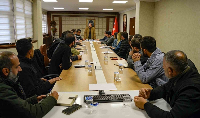 Büyükşehirden çiftçilere meyve fidanı desteği