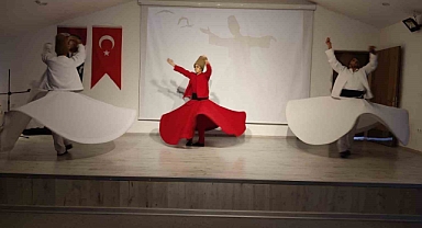 Çamelili öğrenciler sema gösterisine hayran kaldı