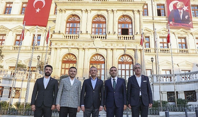 CHP lideri Özgür Özel’den Beyoğlu Belediyesi’ne ziyaret
