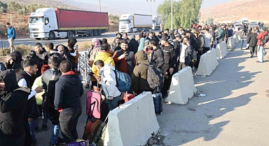Cilvegözü’nden Suriyeliler yurtlarına dönmeye başladı