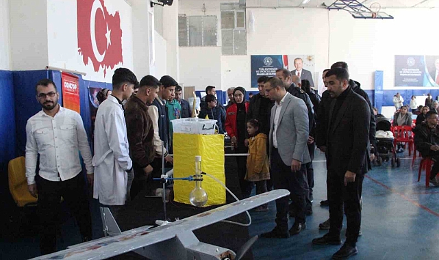 Cizre’de öğrencilerin eserleri proje şenliğinde sergilendi
