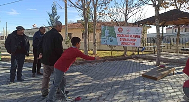 Çocuklar geleneksel sokak oyunları ile eğlendi