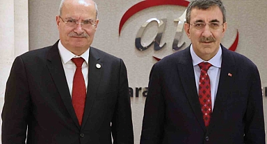 Cumhurbaşkanı Yardımcısı Yılmaz’dan ATO’ya ziyaret