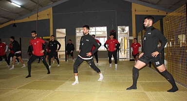 Denizli İdmanyurdu, gözünü zirveye dikti