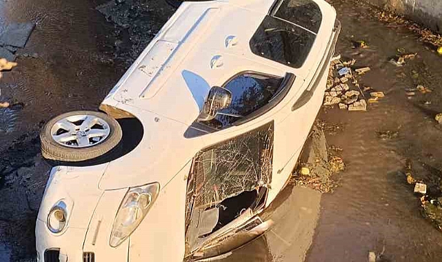 Dereye düşen otomobilde 1 kişi yaralandı