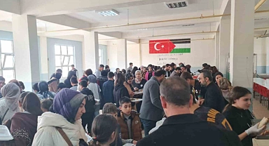 Dicle’de lise öğrencilerinden Filistin halkına yardım etkinliği