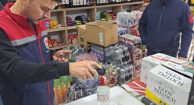 Didim’de yılbaşı tedbirleri kapsamında alkollü içki satışı denetlendi