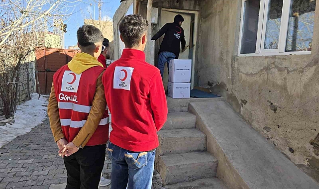 Diyadin Türk Kızılay'dan gıda yardımı