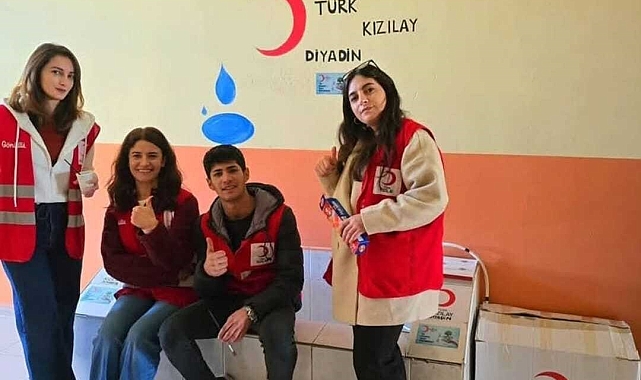 Diyadin'de okul duvarları renklendirildi