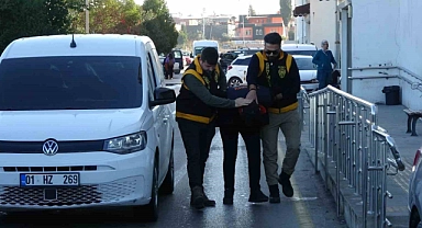 Doktoru bıçakladı, ifadesinde "El kol yaptı, küfür etti" dedi
