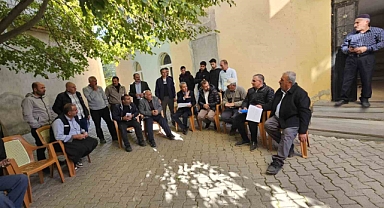 Dönertaş köyünde çiftçilere tarımsal üretim eğitimi verildi
