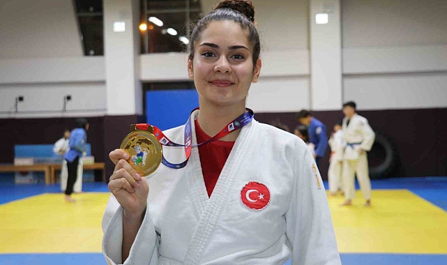 Dünya şampiyonu Vanlı sporcu Işıl Sinem Aydın olimpiyatlara hazırlanıyor