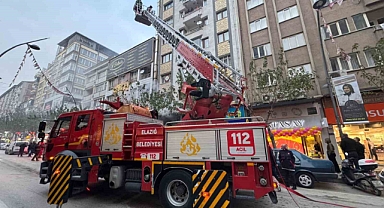 Elazığ’da dönercide korkutan yangın
